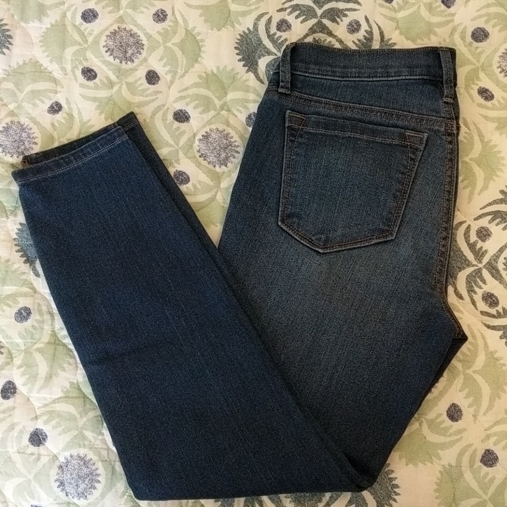 Loft ankle jean with side ankle zipper